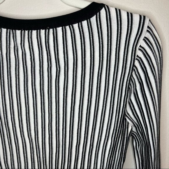 Lucy Paris Patricia Long Sleeve Crop Sweater - Picture 5 of 11